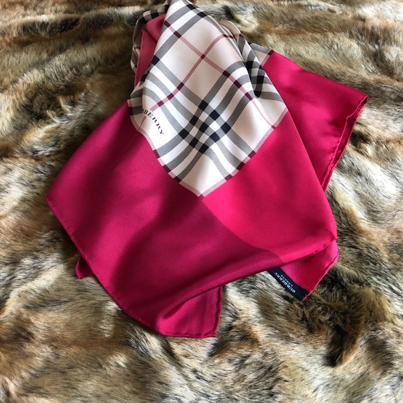 New BURBERRY London England VINTAGE iconic Plaid - Picture 2 of 8